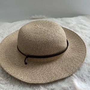 Solar Escape - Poshmark